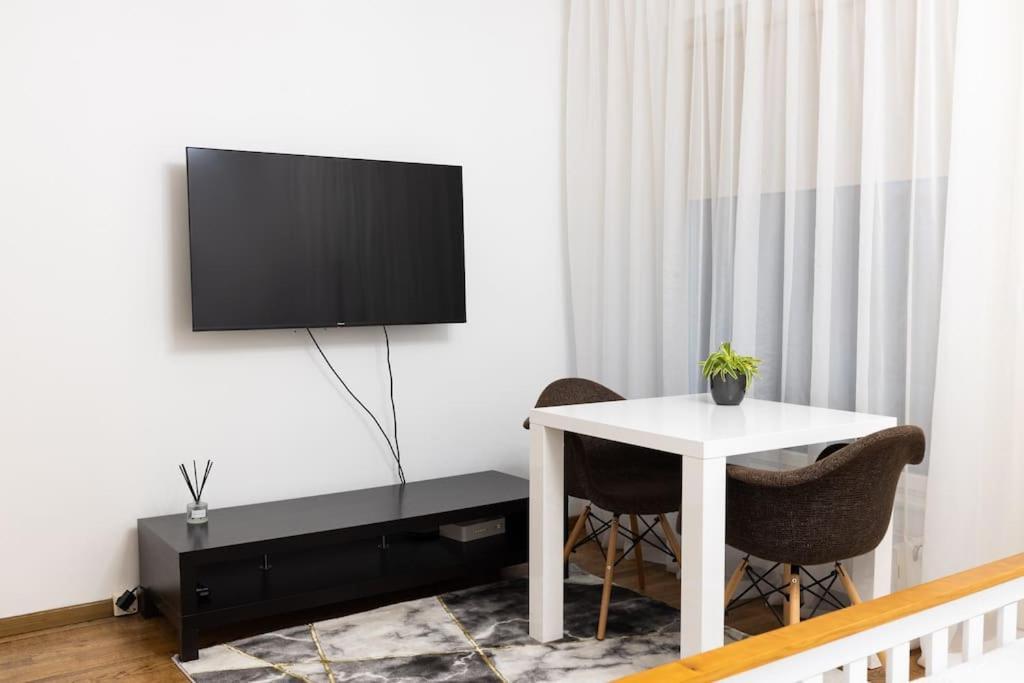 Modern & Cozy Place In The Very Heart Of Tallin Exterior foto